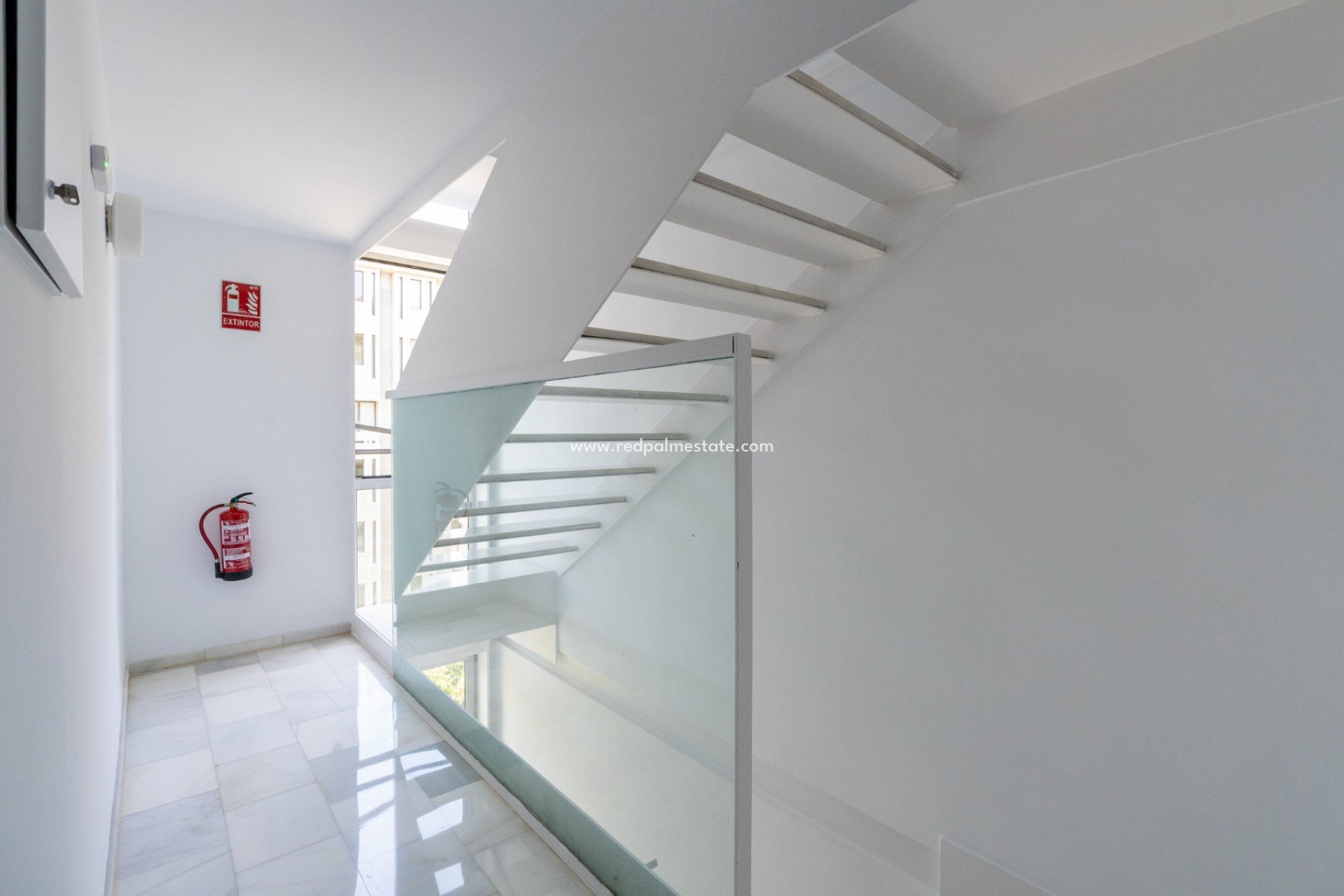 Resale - Apartment -
Alicante - Center