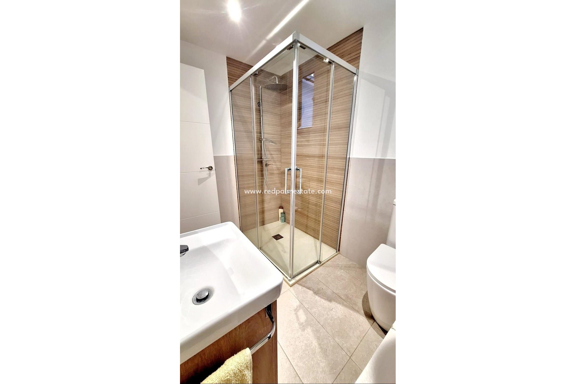 Resale - Apartment -
Alicante - Center