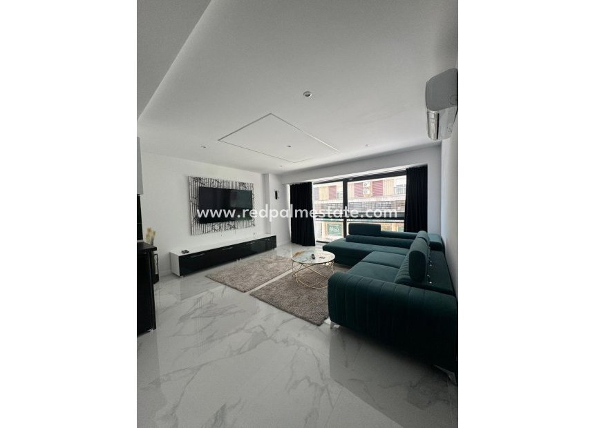 Resale - Apartment -
Alicante - Center