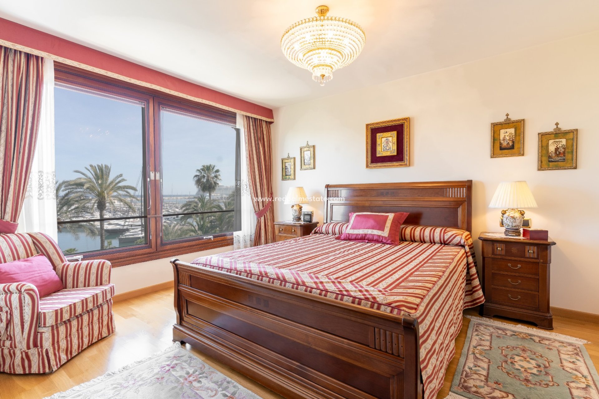 Resale - Apartment -
Alicante - Costa Blanca