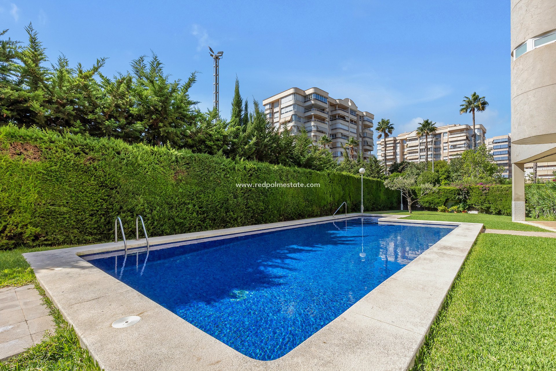 Resale - Apartment -
Alicante - Costa Blanca