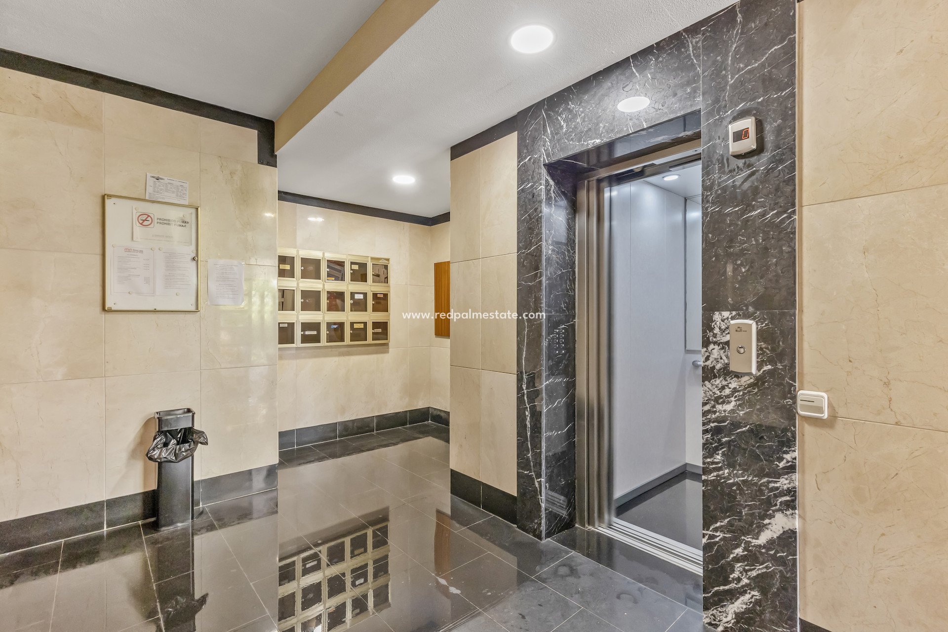 Resale - Apartment -
Alicante - Costa Blanca