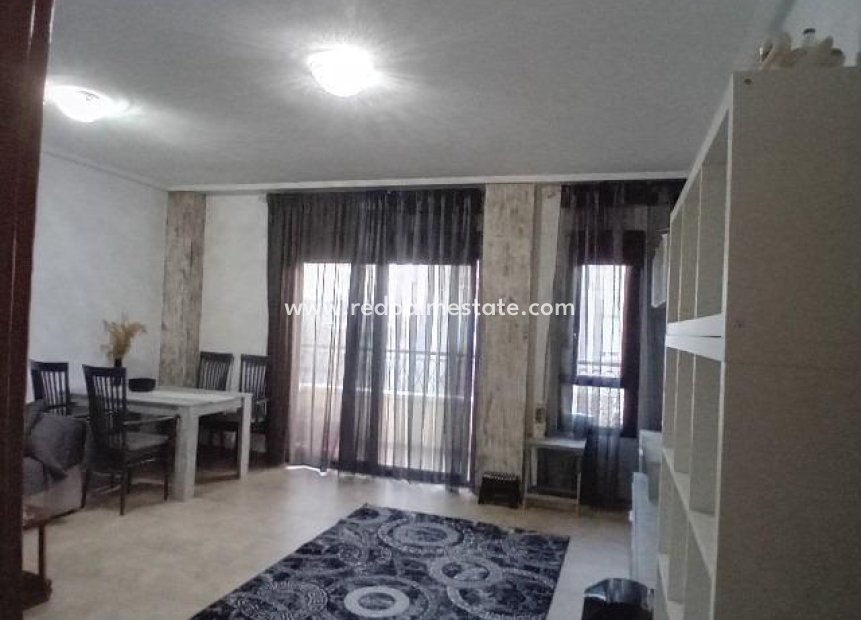 Resale - Apartment -
Almoradí - Center