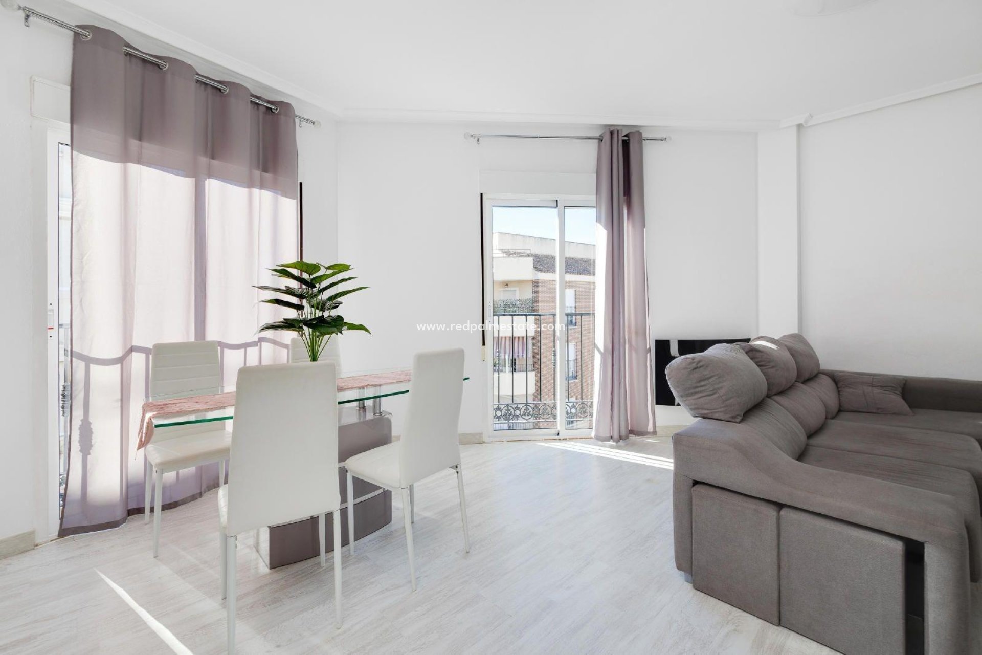 Resale - Apartment -
Almoradí - Parque De La U