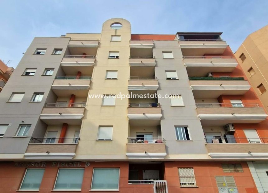 Resale - Apartment -
Almoradí