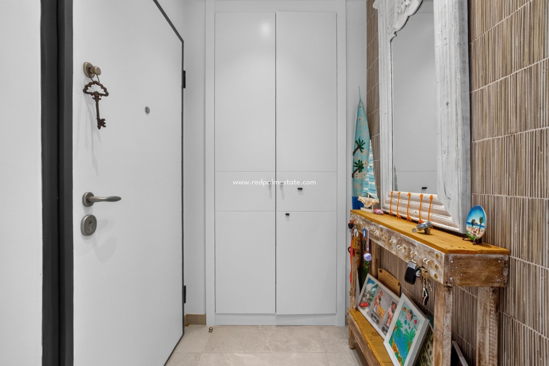 Resale - Apartment -
Benidorm - Poniente