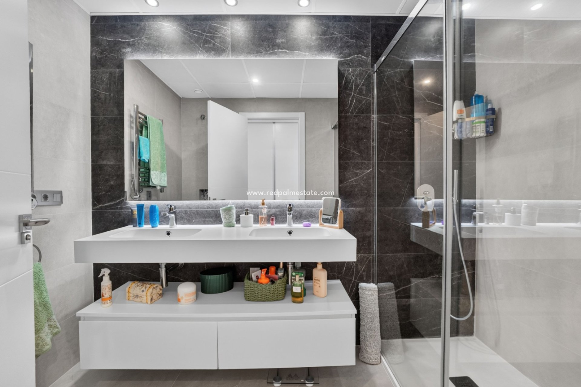 Resale - Apartment -
Benidorm - Poniente