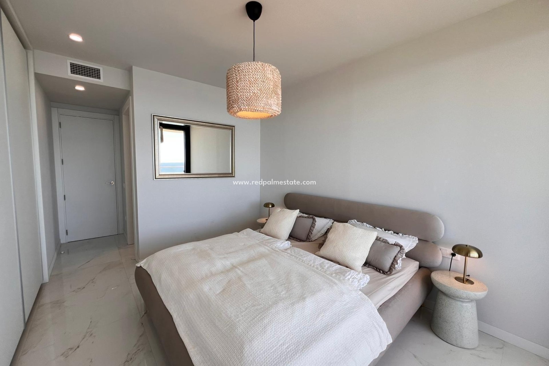 Resale - Apartment -
Benidorm - Poniente