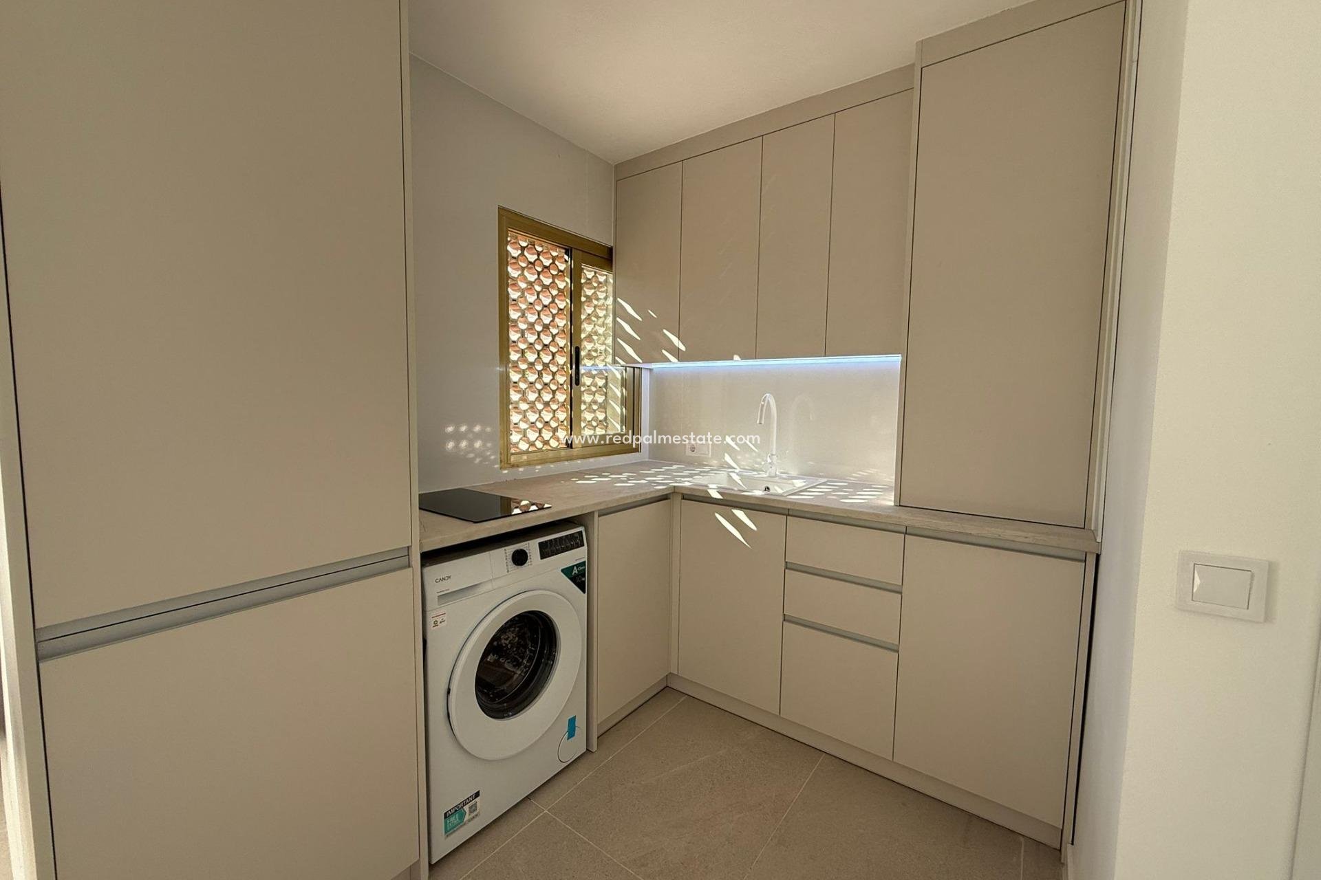 Resale - Apartment -
Benidorm - Rincón de Loix