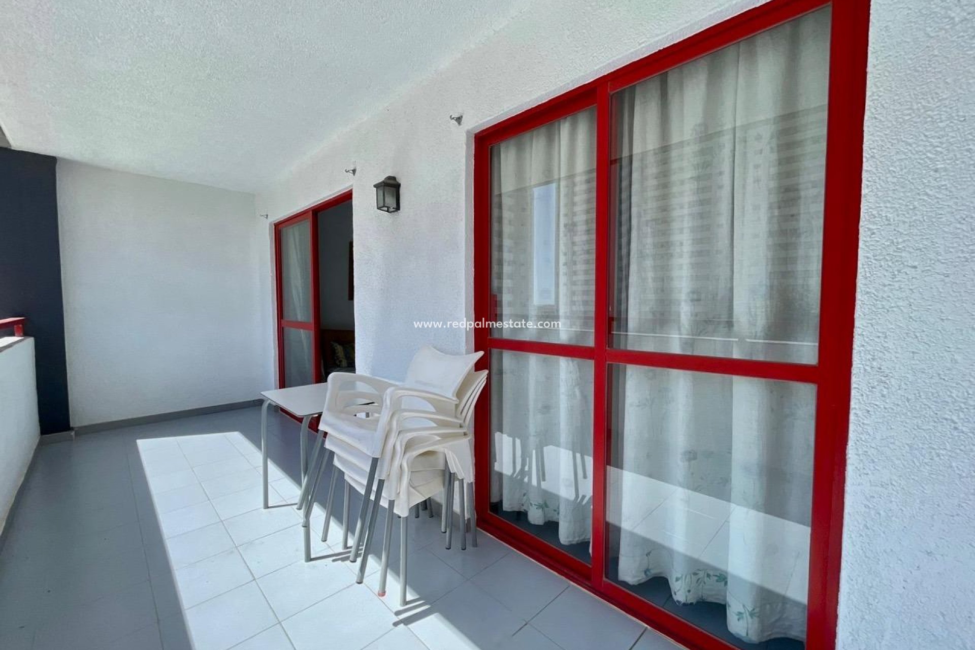 Resale - Apartment -
Benidorm