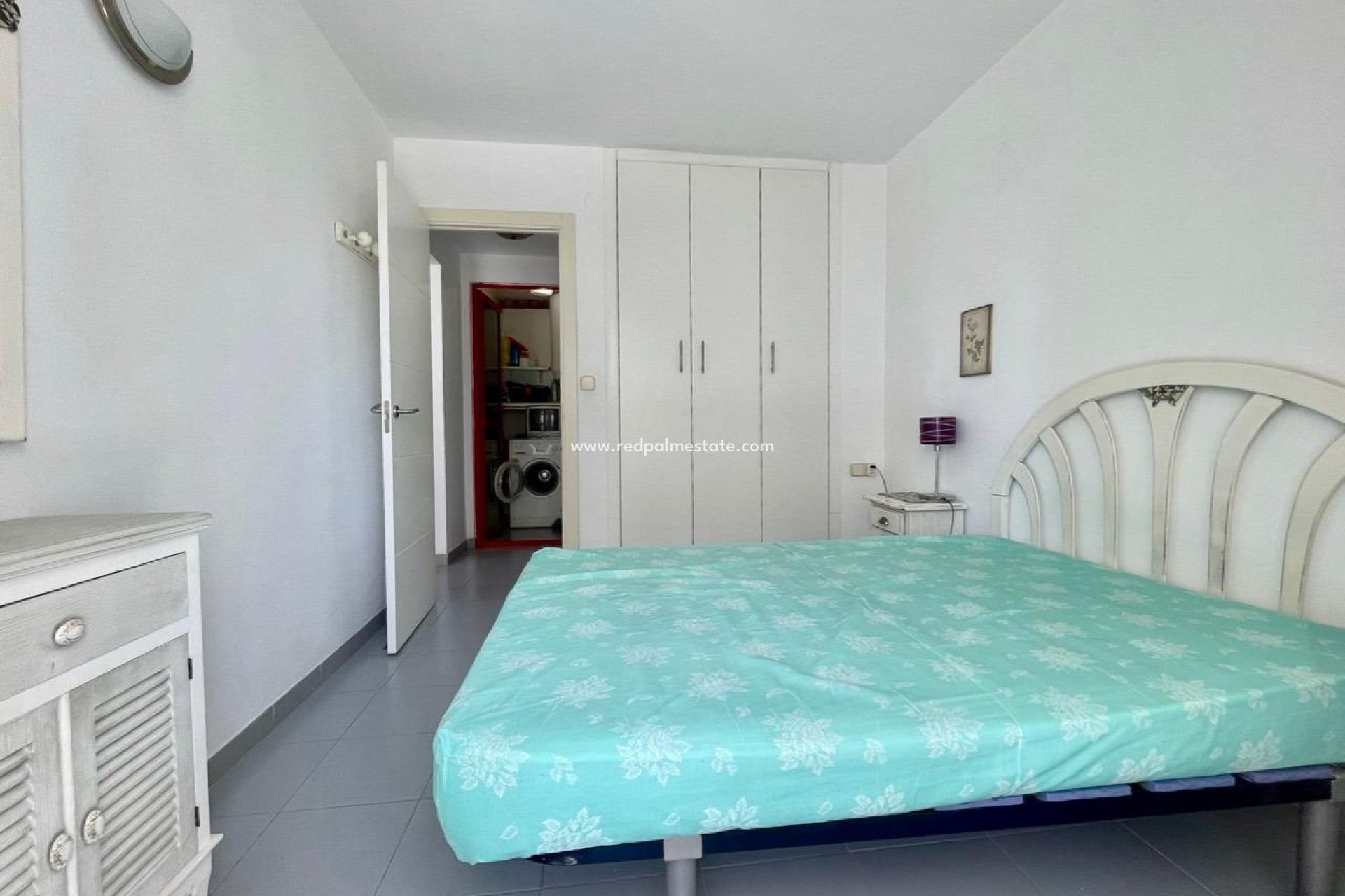 Resale - Apartment -
Benidorm