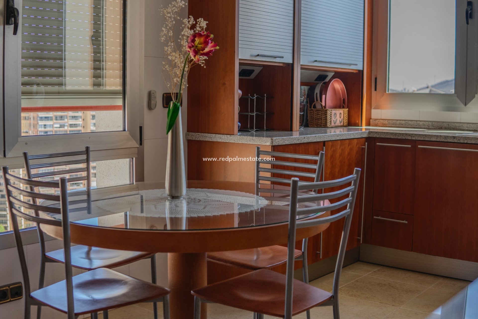 Resale - Apartment -
Benidorm