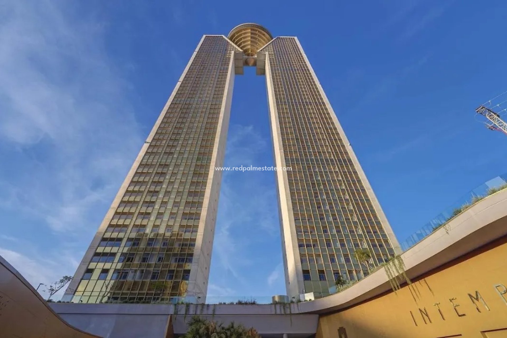 Resale - Apartment -
Benidorm