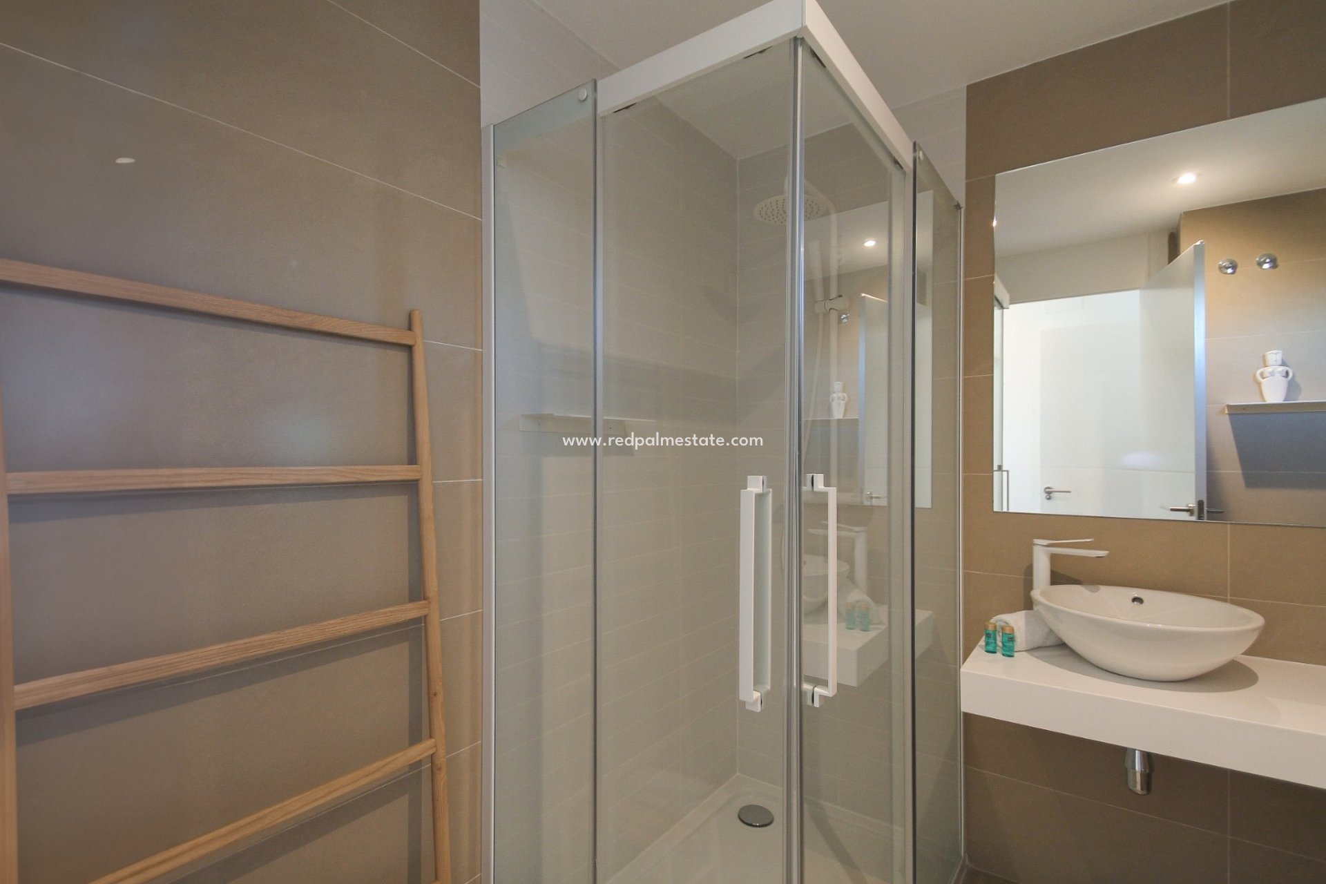 Resale - Apartment -
Benidorm