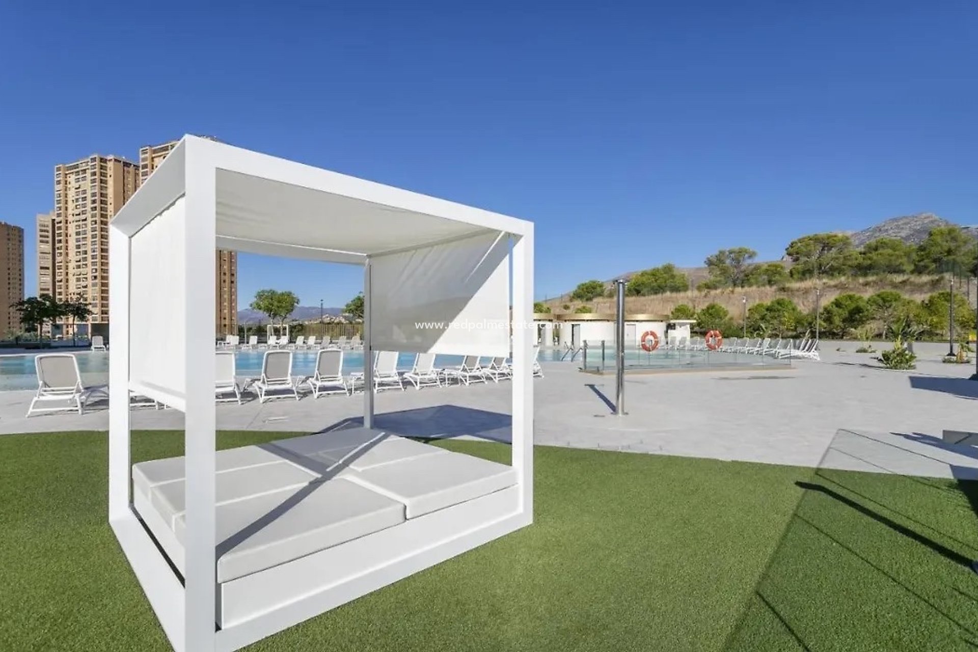 Resale - Apartment -
Benidorm