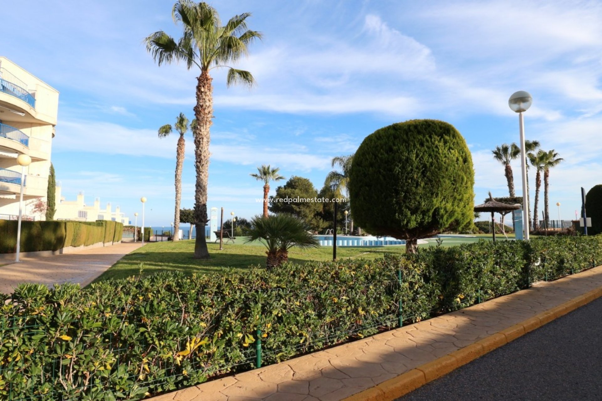 Resale - Apartment -
Cabo Roig - Costa Blanca