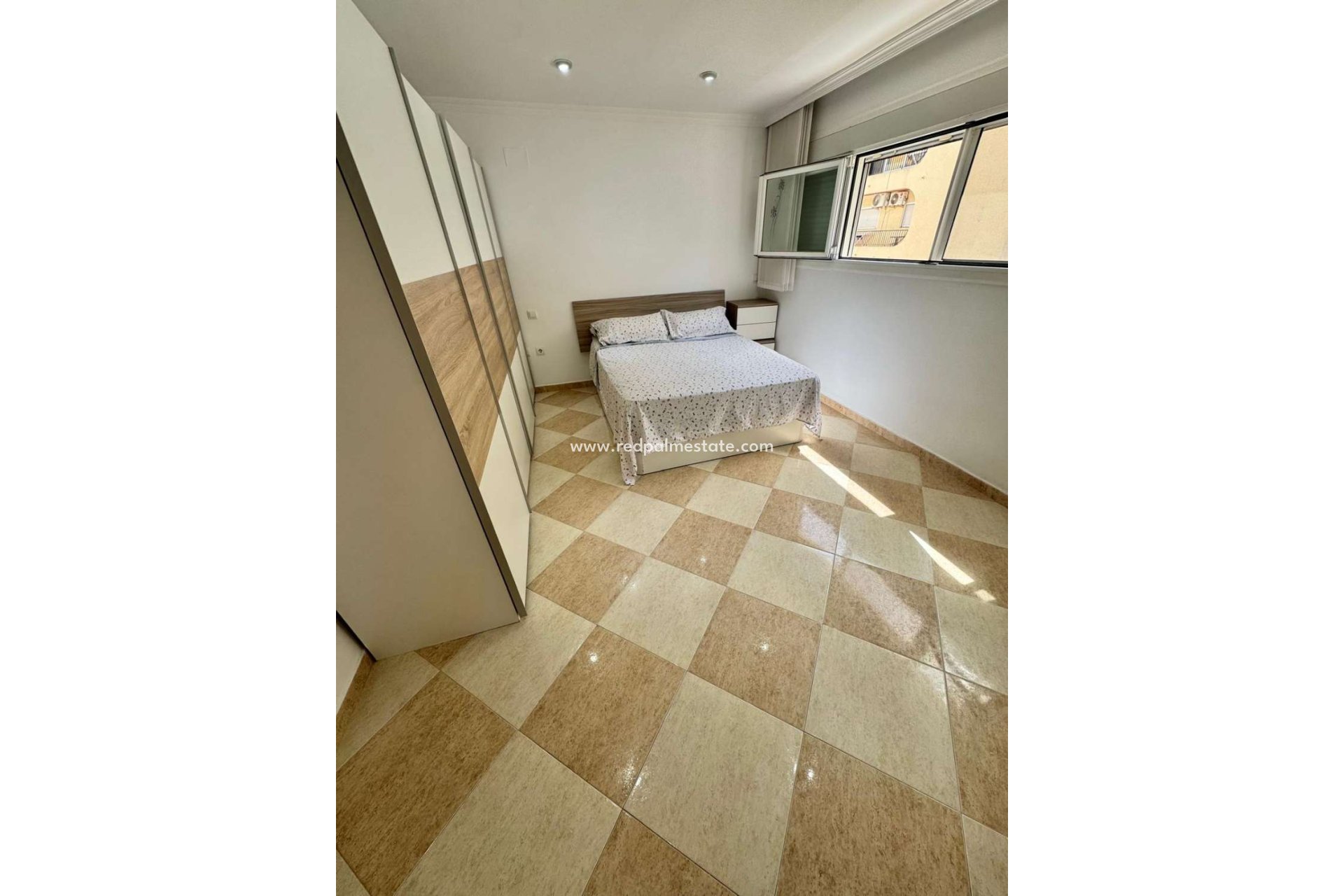 Resale - Apartment -
Calpe