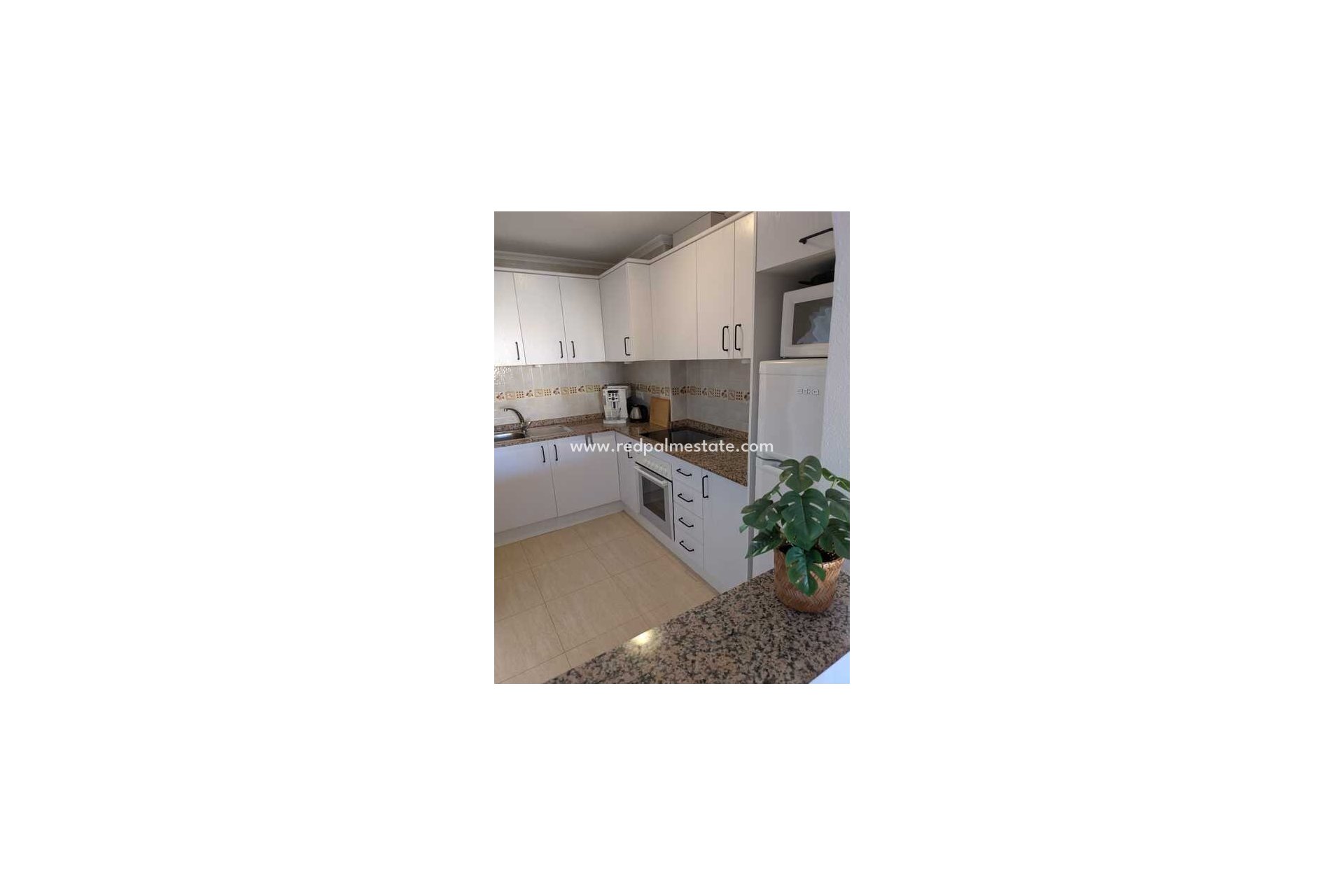 Resale - Apartment -
Daya Nueva - Costa Blanca