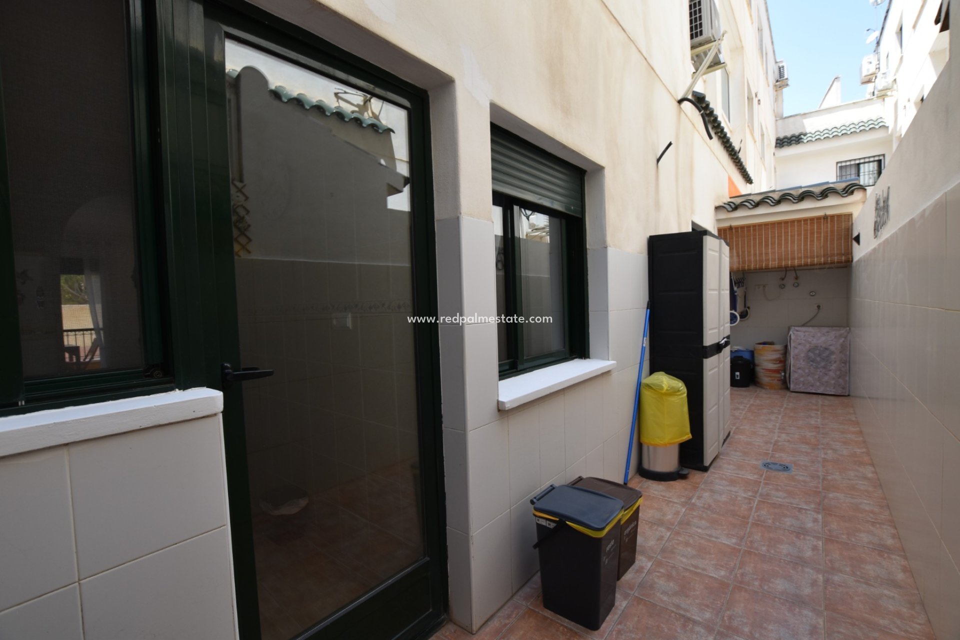 Resale - Apartment -
Daya Vieja - Costa Blanca