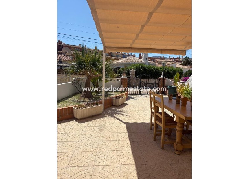 Resale - Apartment -
Denia
