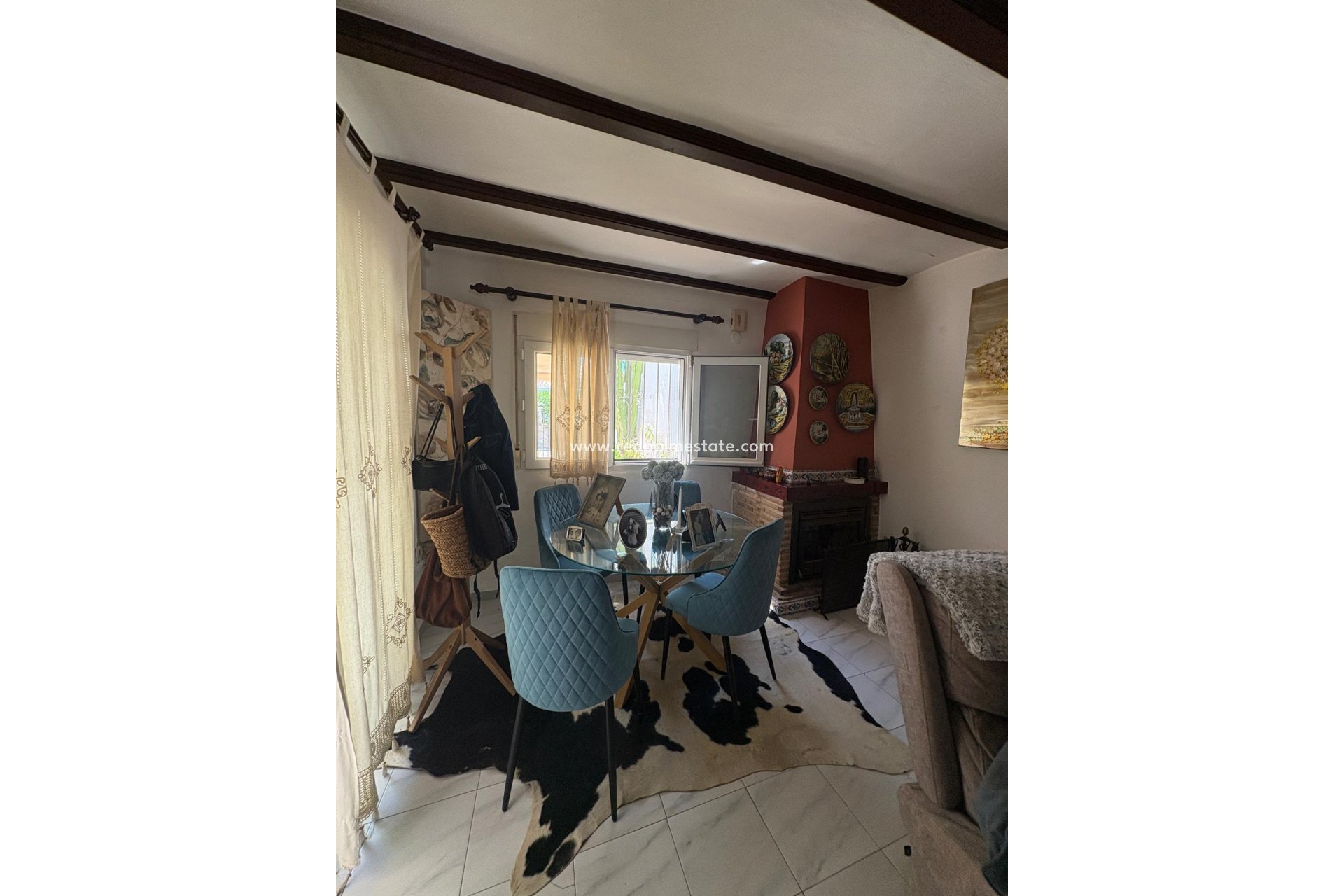 Resale - Apartment -
Denia