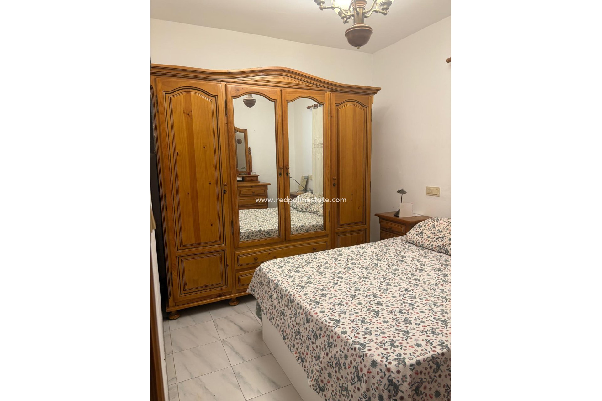 Resale - Apartment -
Denia