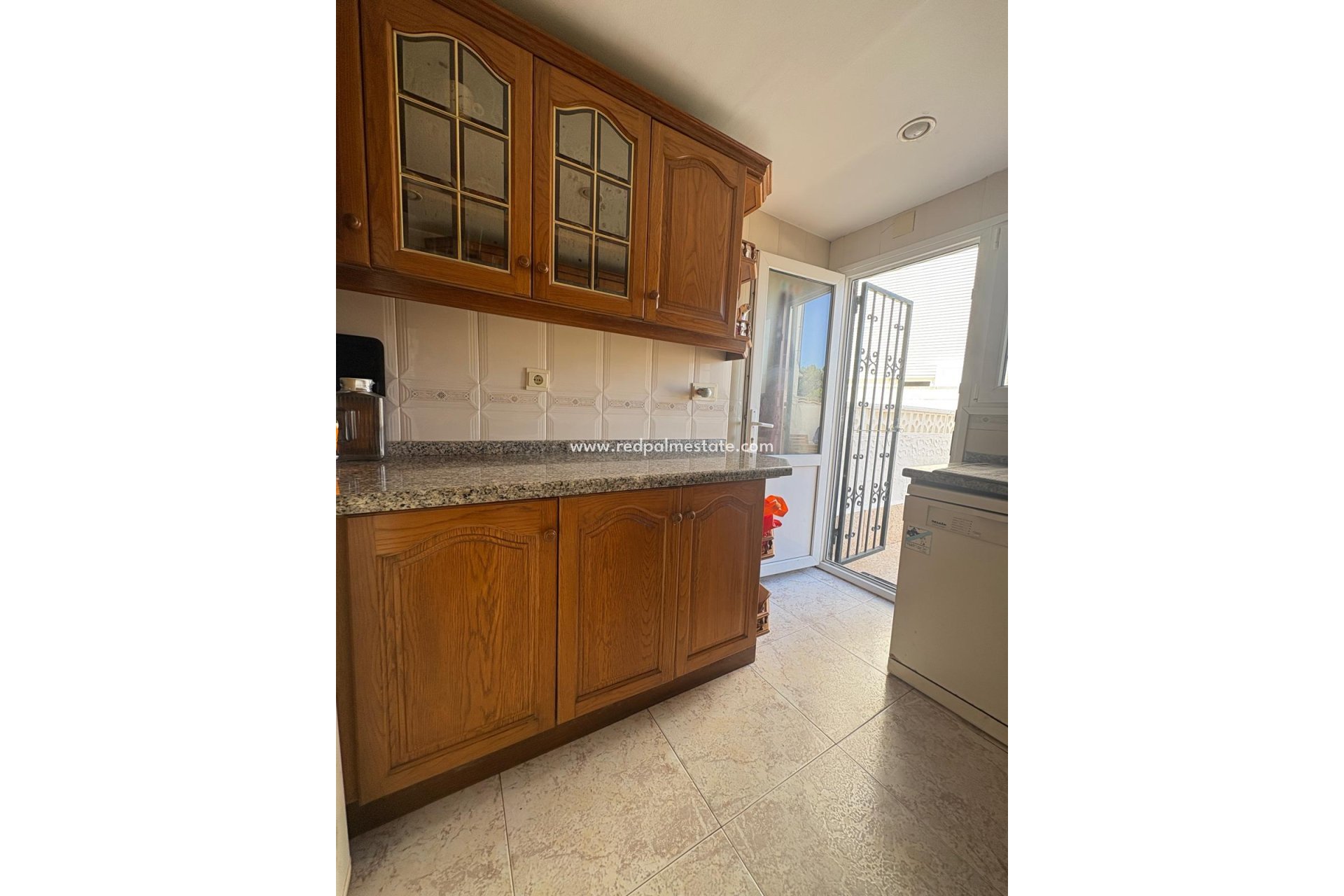 Resale - Apartment -
Denia
