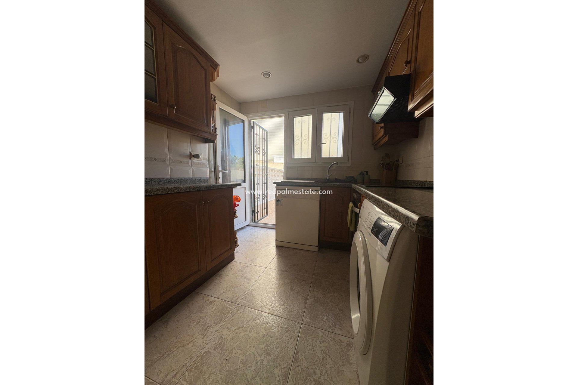 Resale - Apartment -
Denia