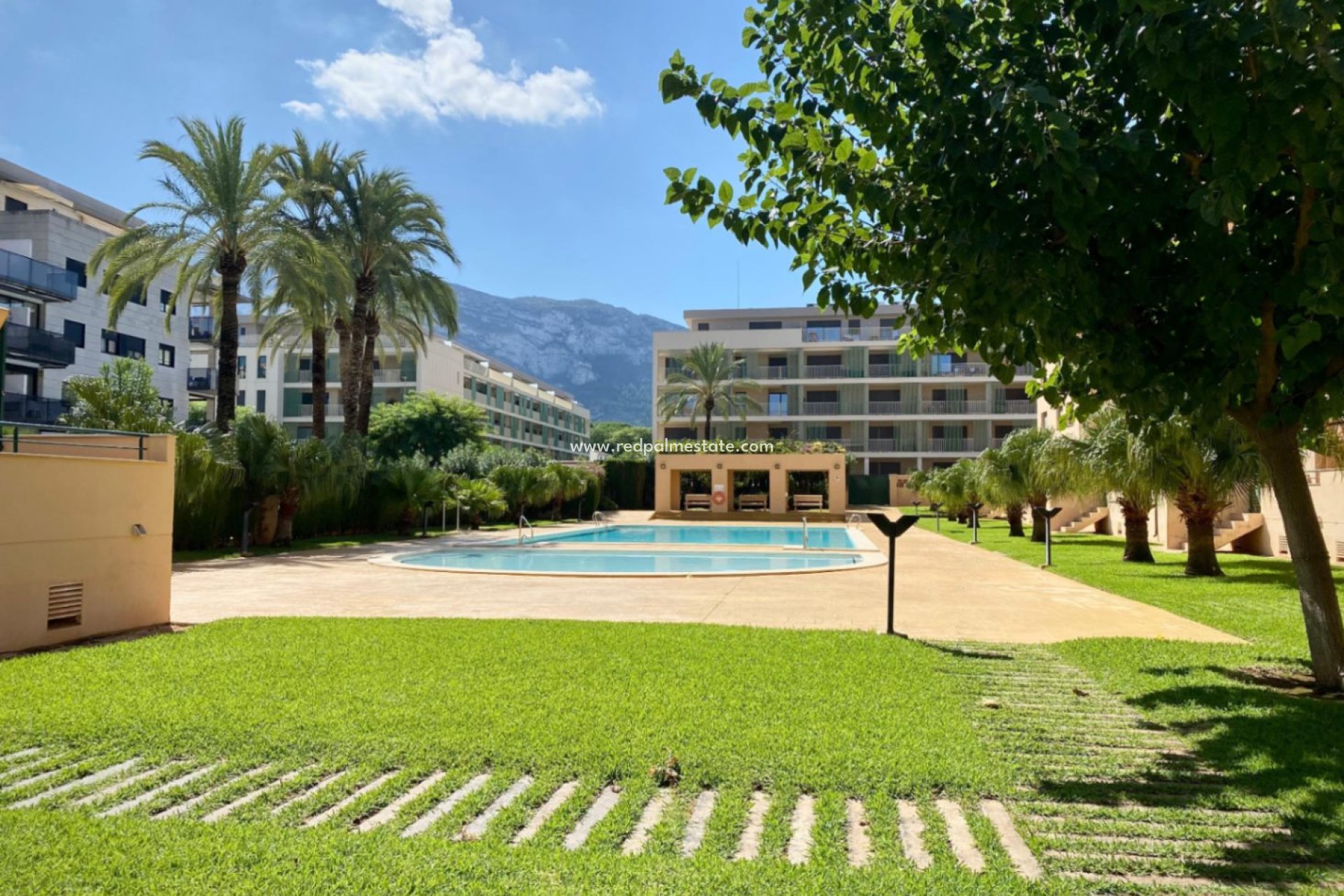 Resale - Apartment -
Denia