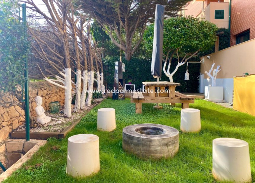 Resale - Apartment -
Denia