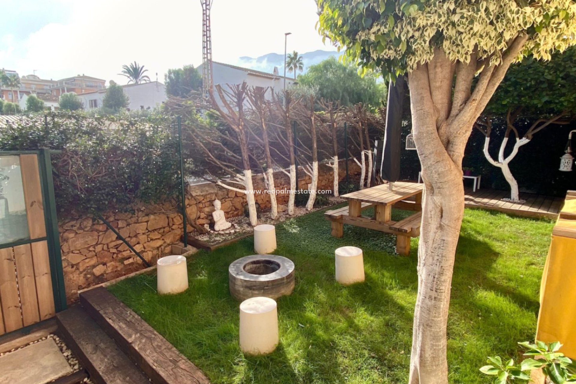 Resale - Apartment -
Denia
