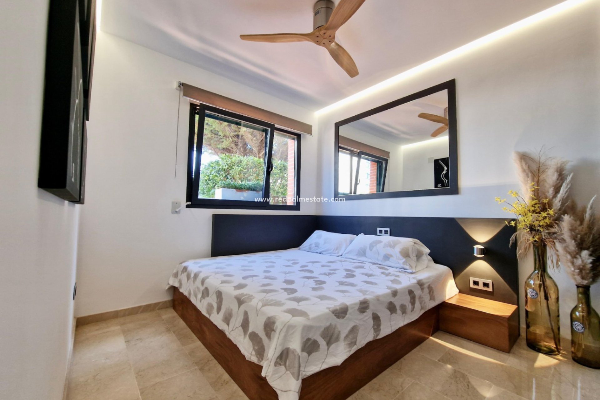 Resale - Apartment -
Denia