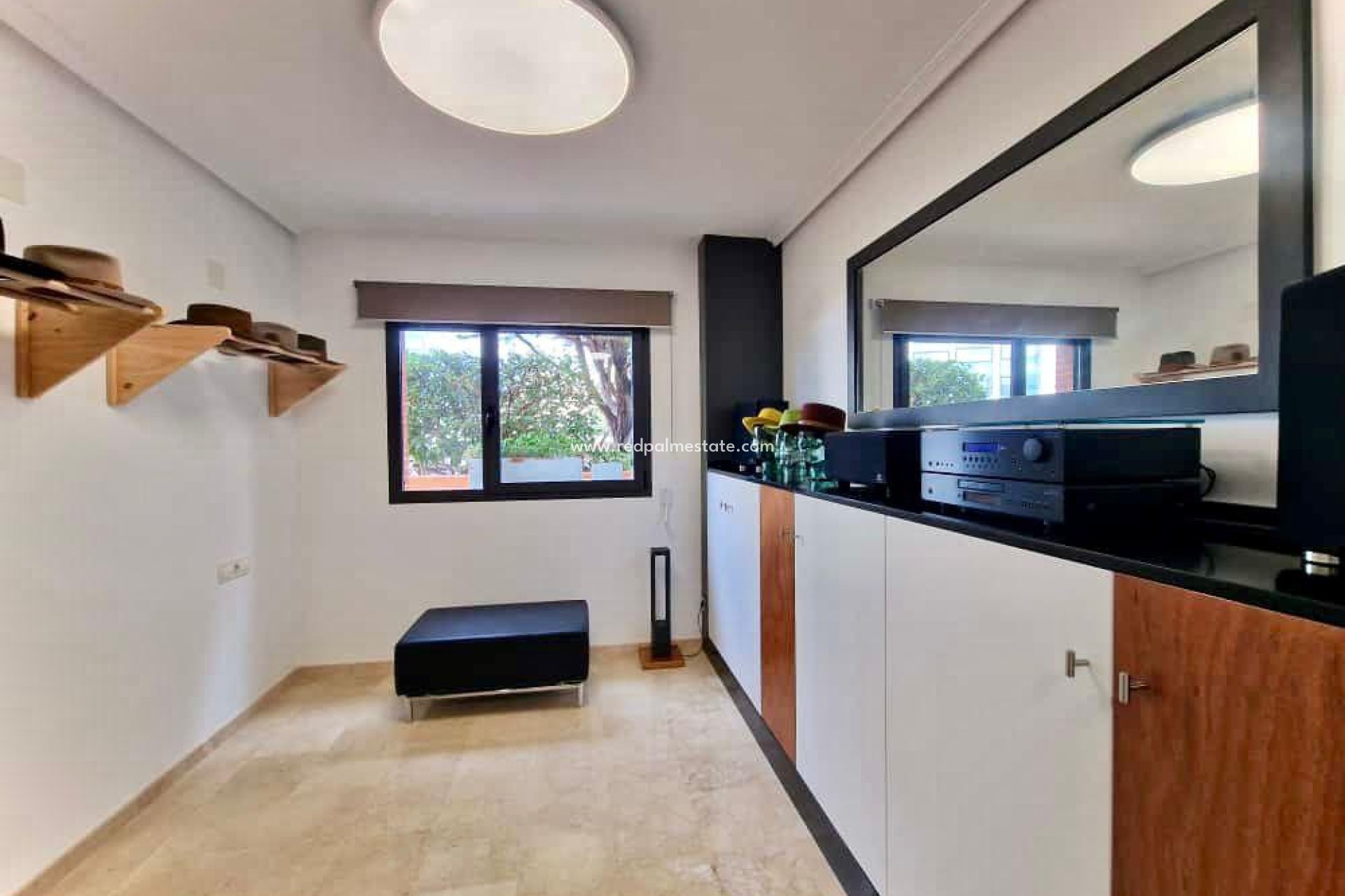 Resale - Apartment -
Denia