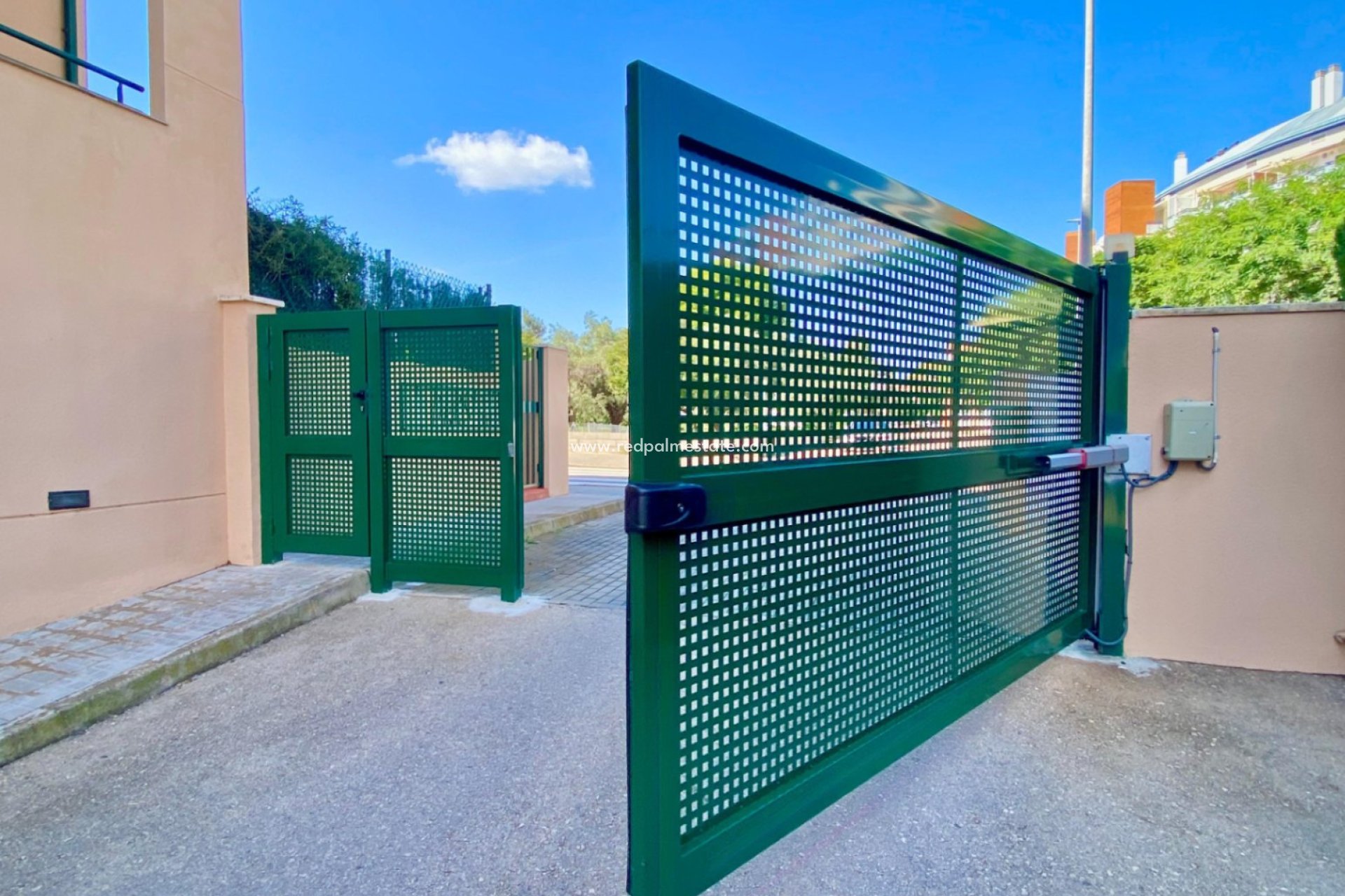 Resale - Apartment -
Denia