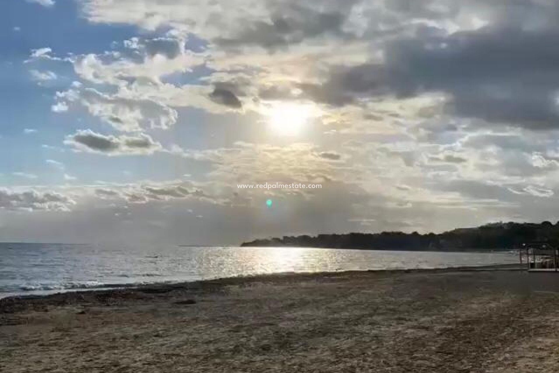 Resale - Apartment -
Denia
