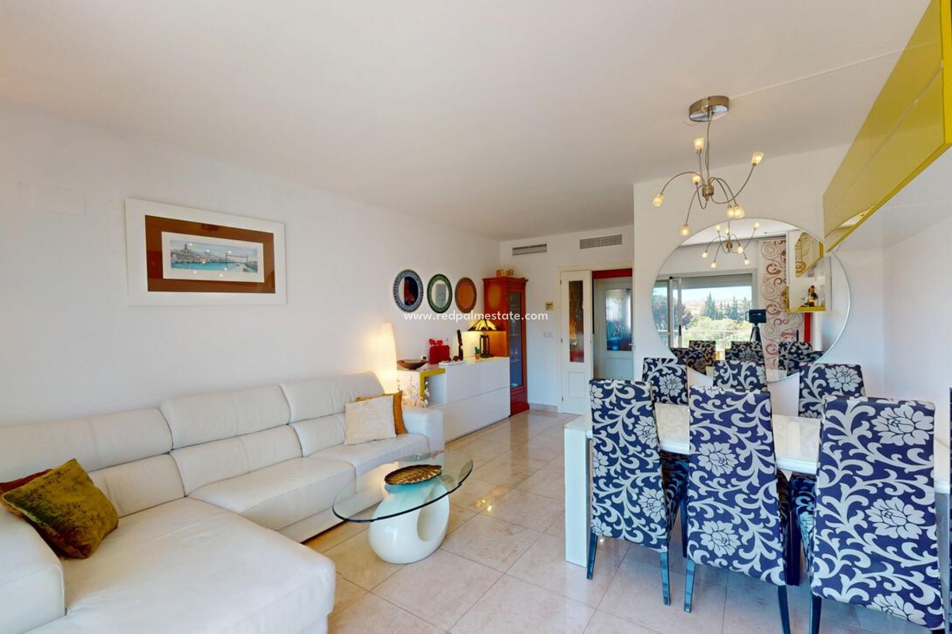 Resale - Apartment -
Denia