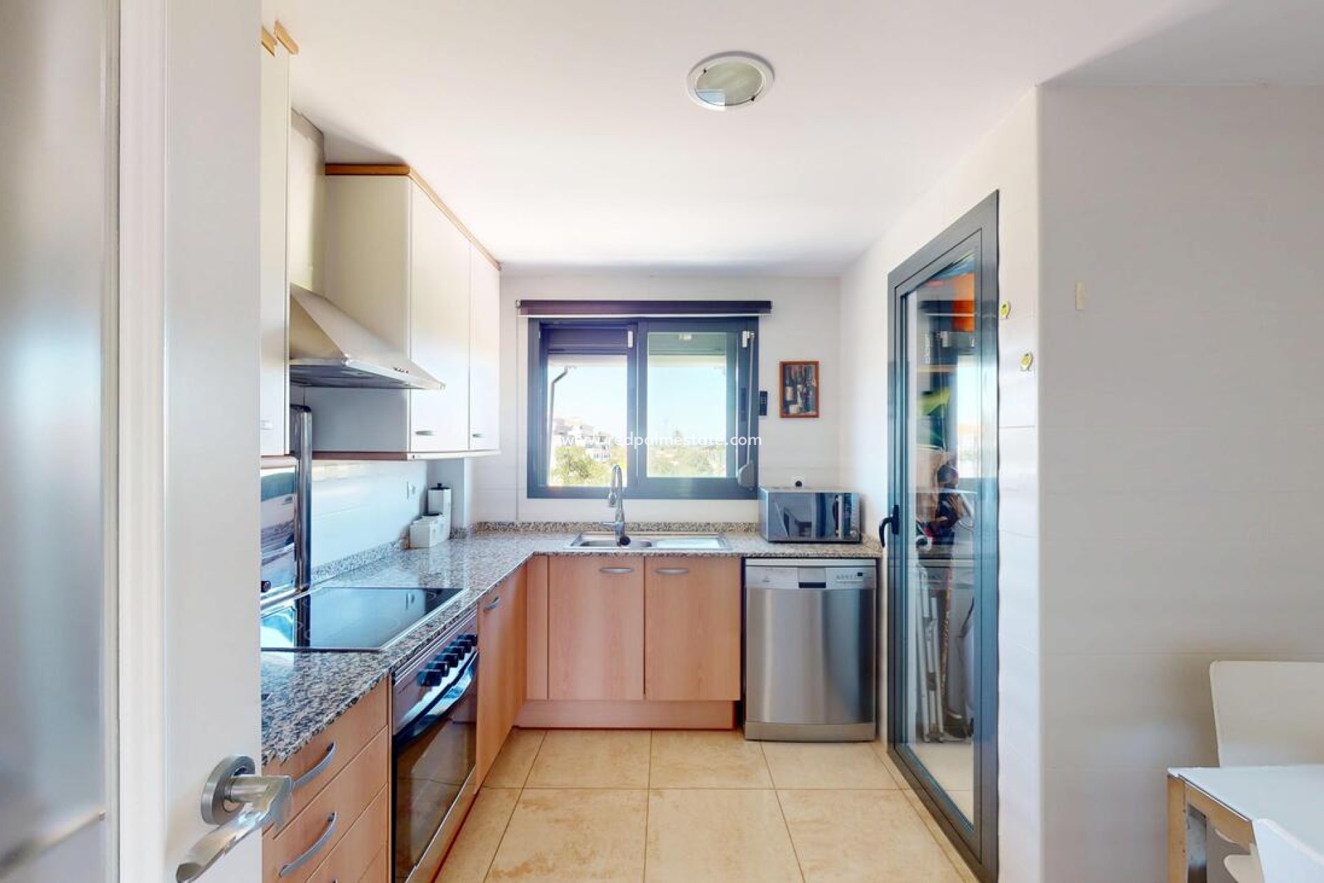 Resale - Apartment -
Denia