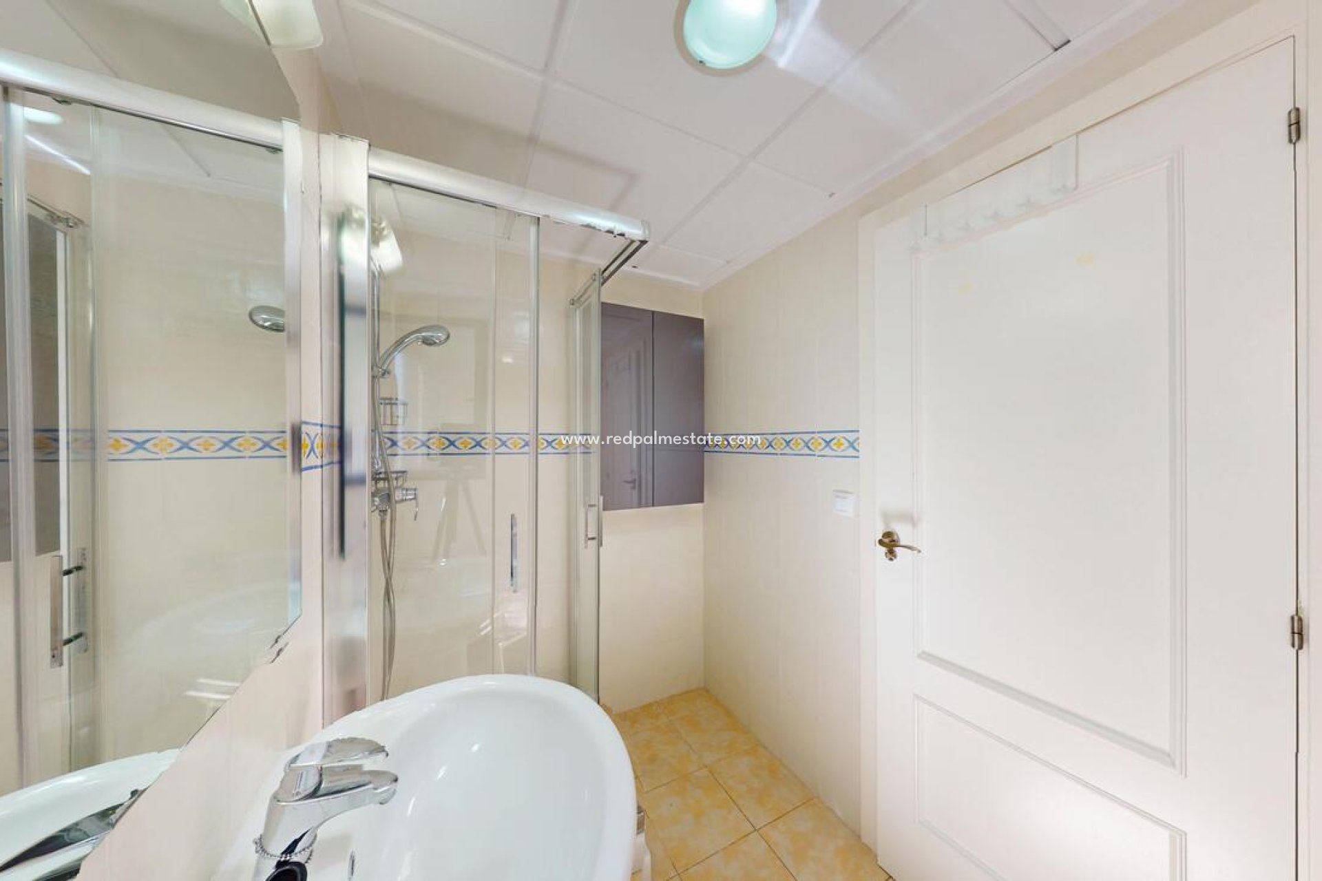 Resale - Apartment -
Denia