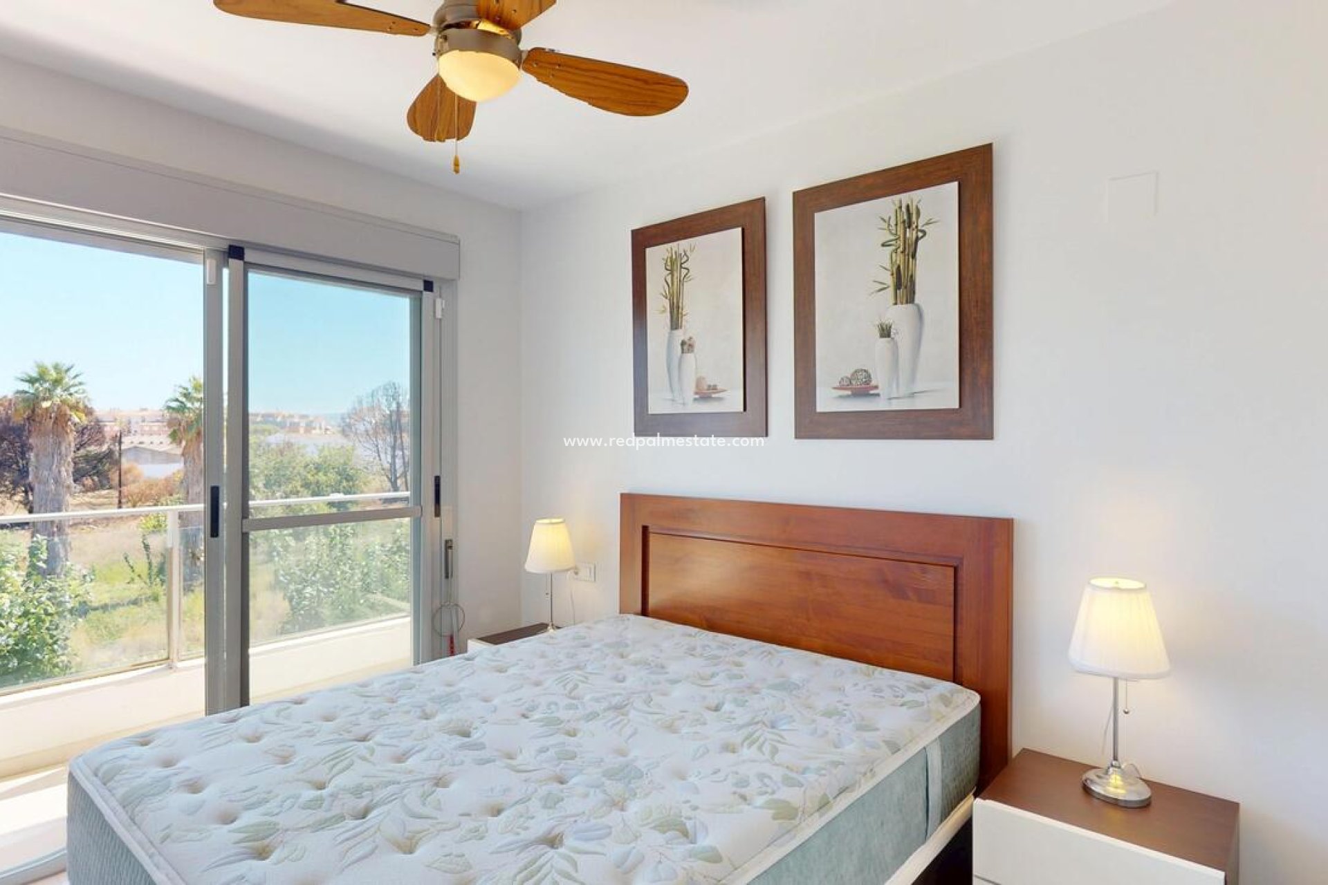 Resale - Apartment -
Denia