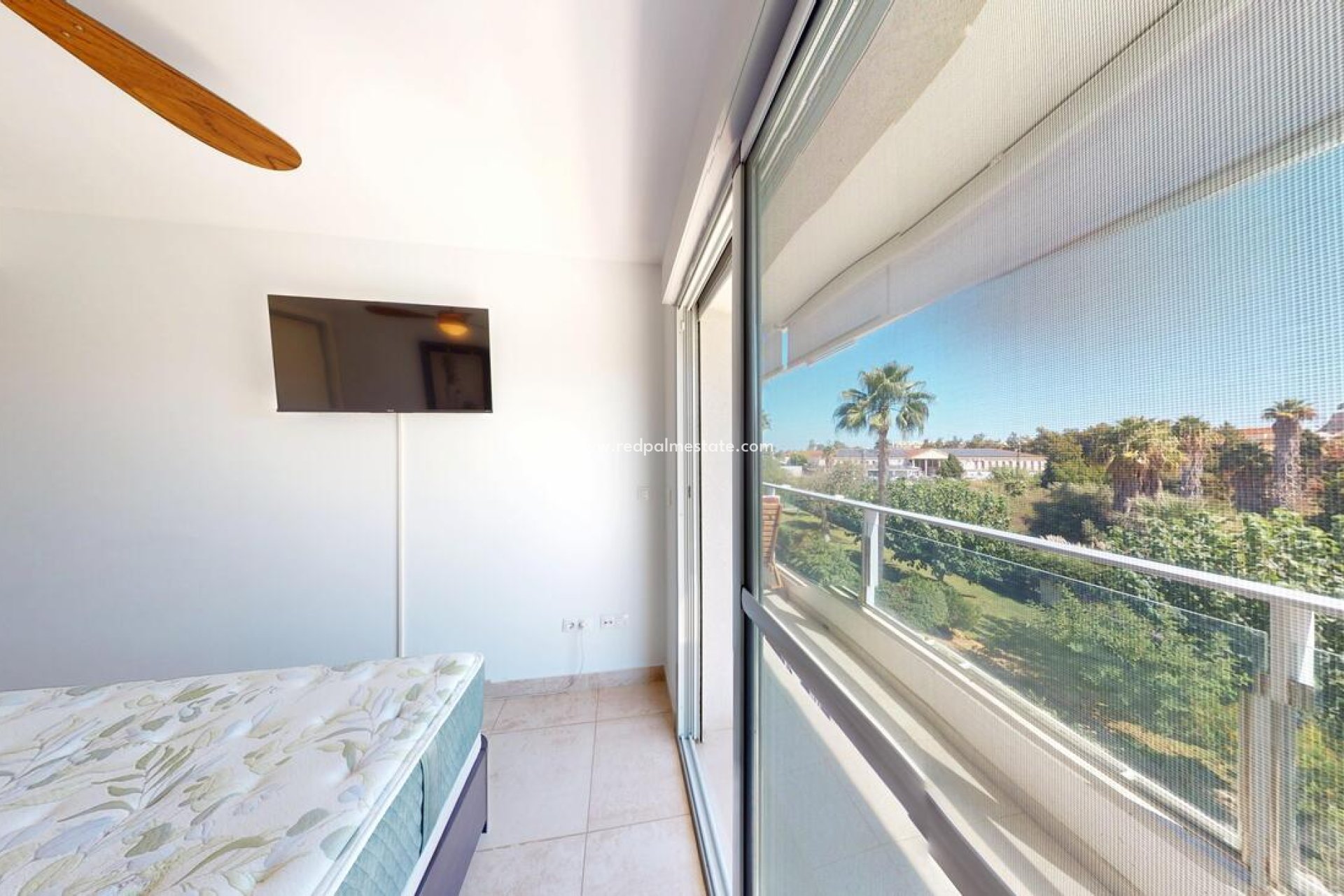 Resale - Apartment -
Denia