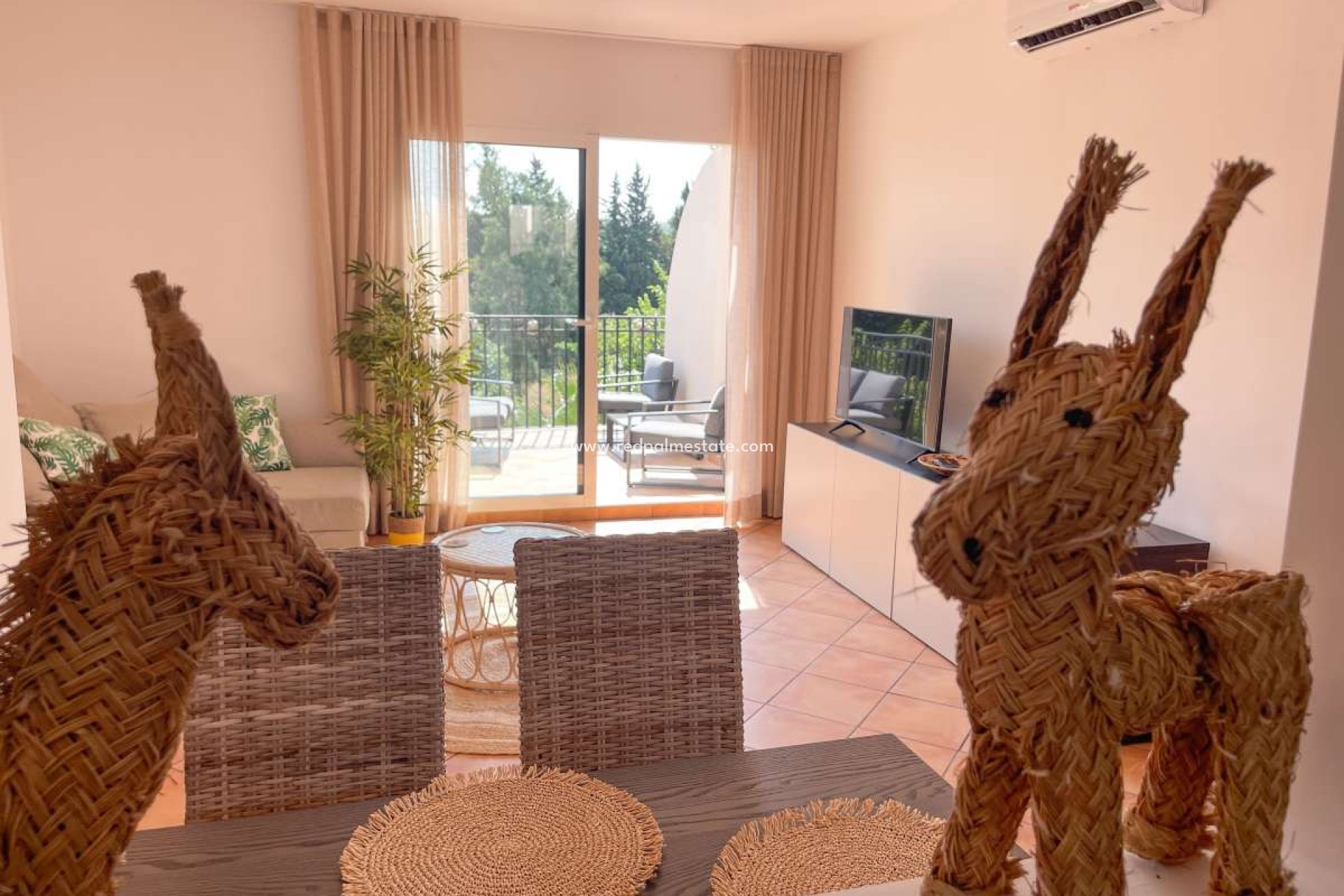 Resale - Apartment -
Denia