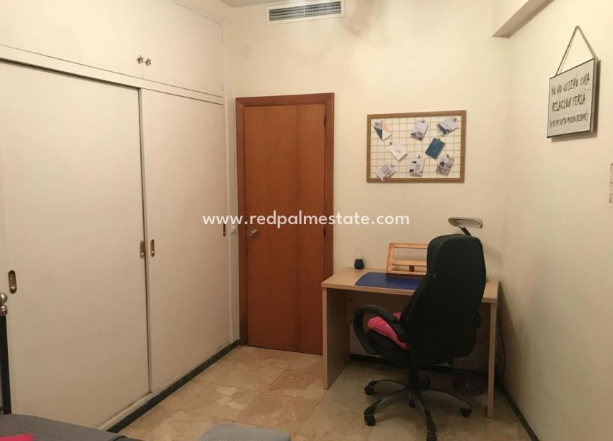 Resale - Apartment -
Elche - Costa Blanca