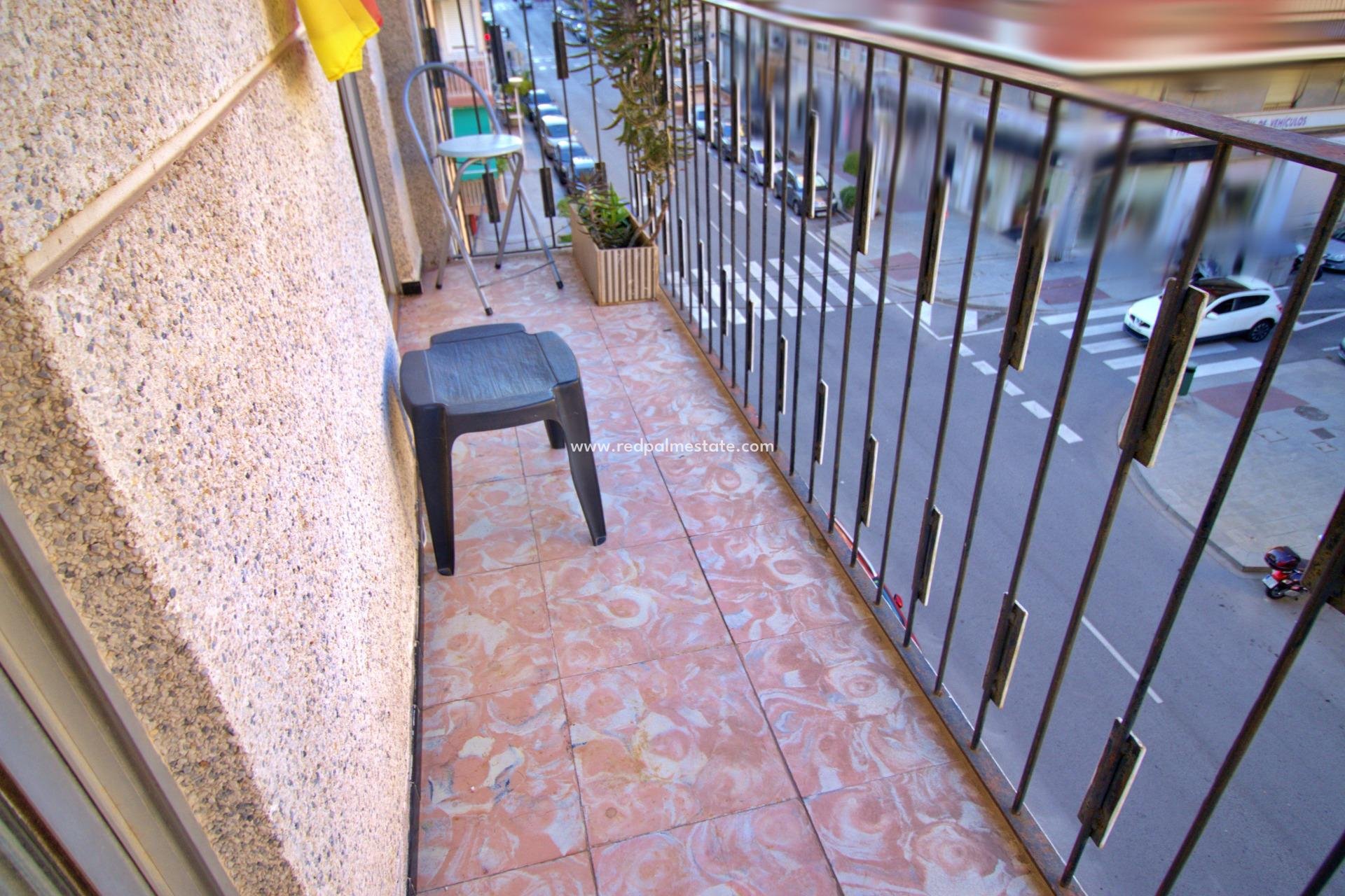 Resale - Apartment -
Elche - Plaza Crevillente-juzgados