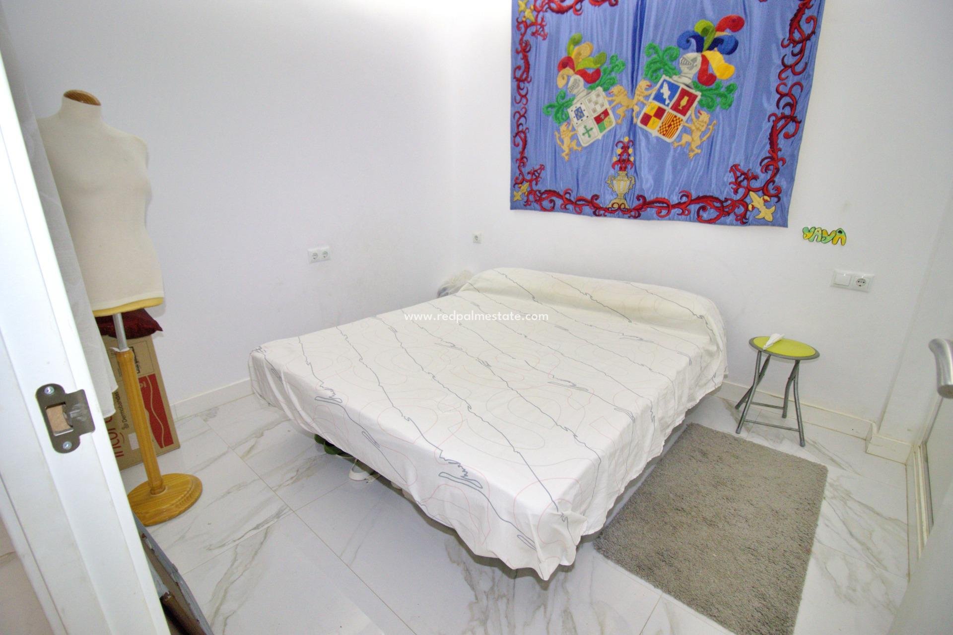 Resale - Apartment -
Elche - Plaza Crevillente-juzgados