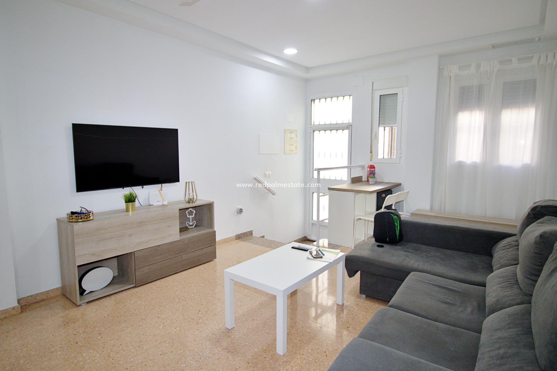 Resale - Apartment -
Elche - Plaza Madrid