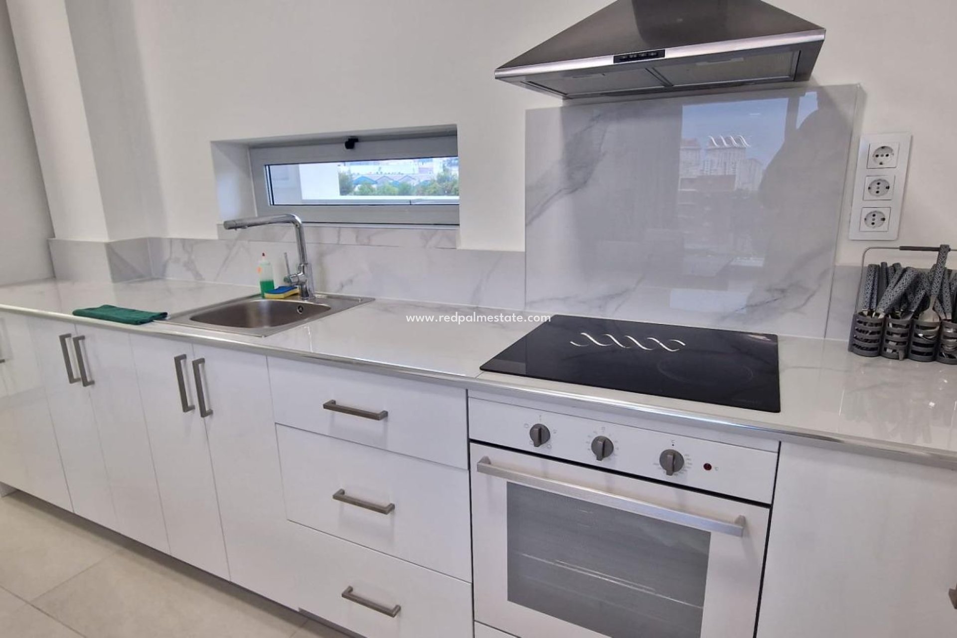 Resale - Apartment -
Finestrat - Benidorm