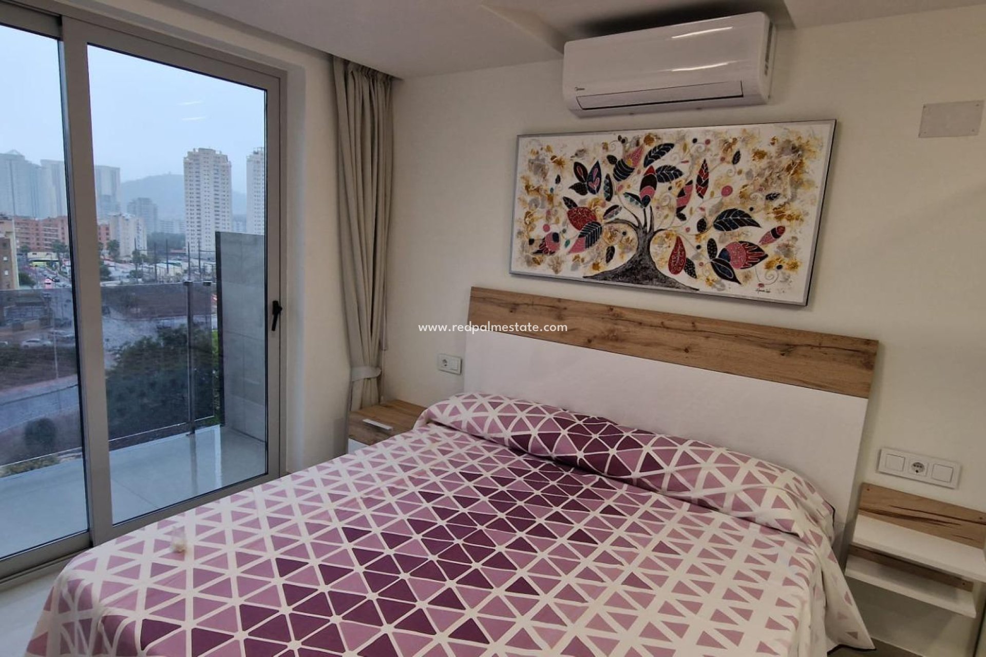 Resale - Apartment -
Finestrat - Benidorm