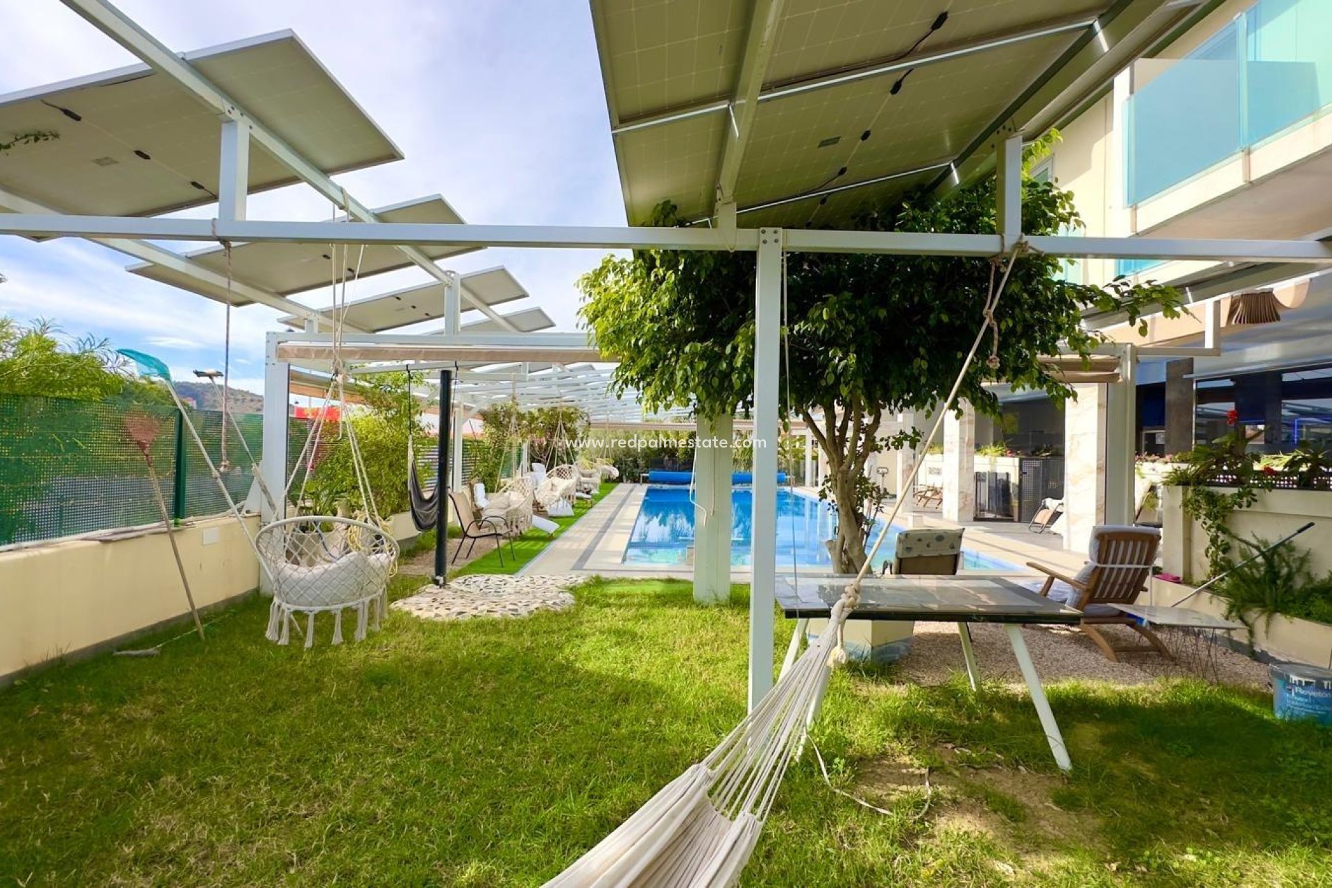 Resale - Apartment -
Finestrat