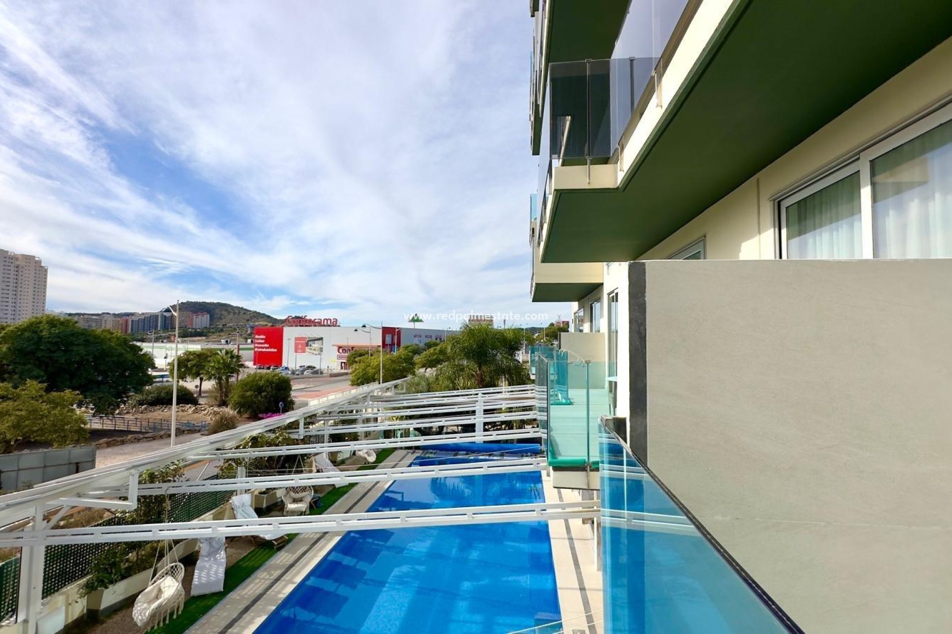 Resale - Apartment -
Finestrat