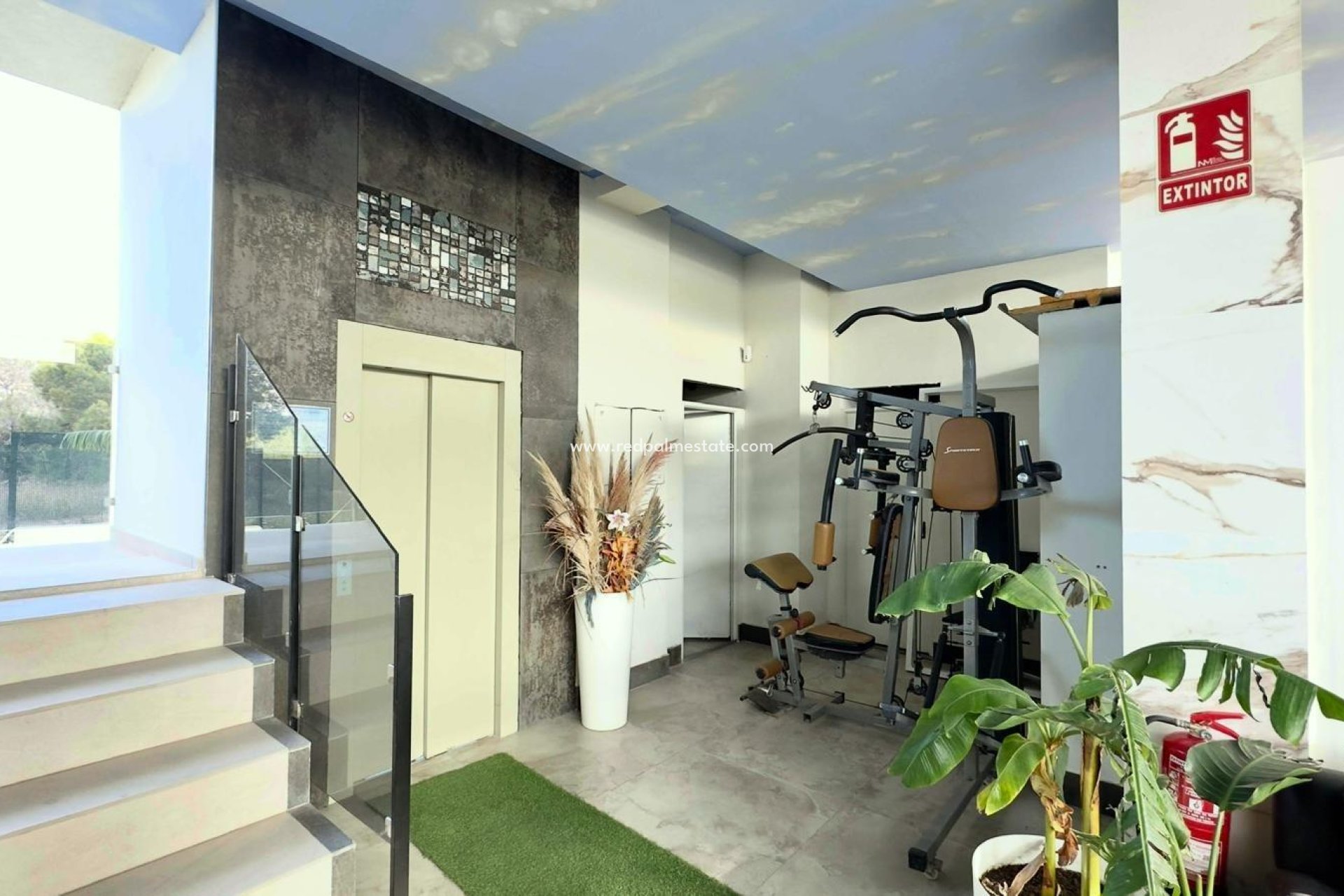Resale - Apartment -
Finestrat